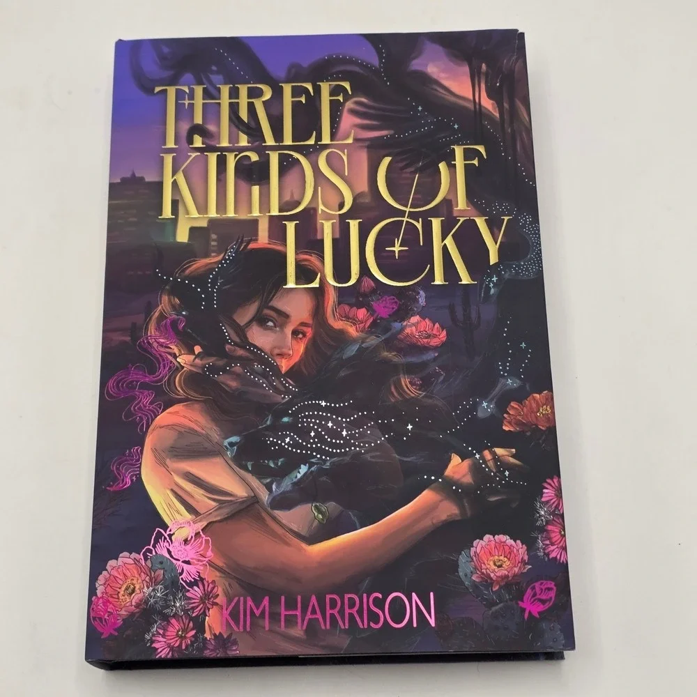 Kim Harrison Three Kinds of Lucky Hardcover Purple‎ Sprayed Edges Fantasy Book
